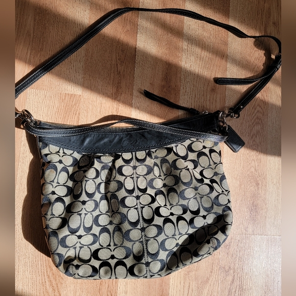 Coach Handbags - Coach handbag